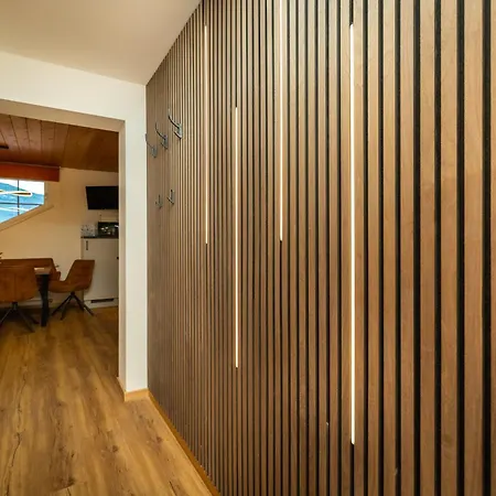 Annas - * Флахау