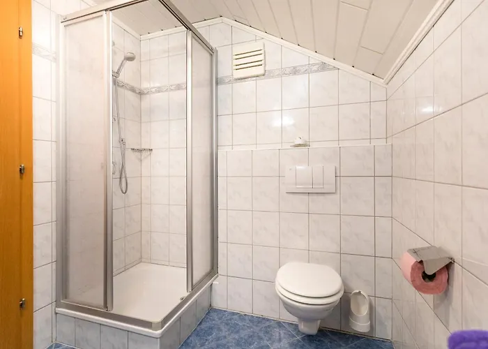 Annas - * Флахау